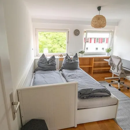 Apartman Dachgeschosswohnung Am Fusse Des Georgenbergs