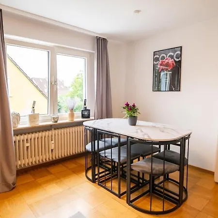 Apartman Dachgeschosswohnung Am Fusse Des Georgenbergs *